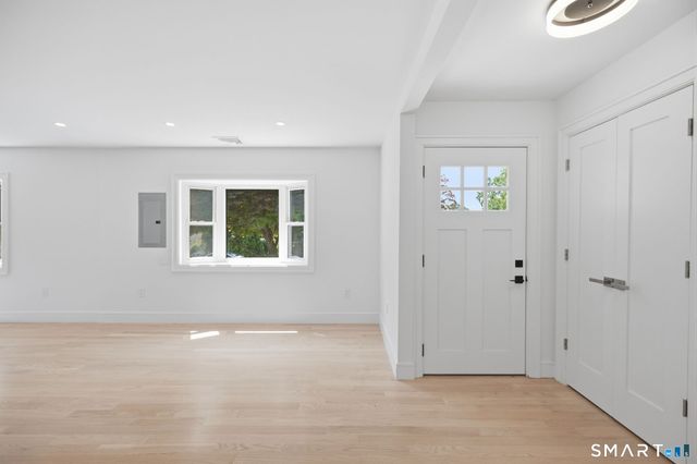 5 Tod Road, Norwalk, CT 06851