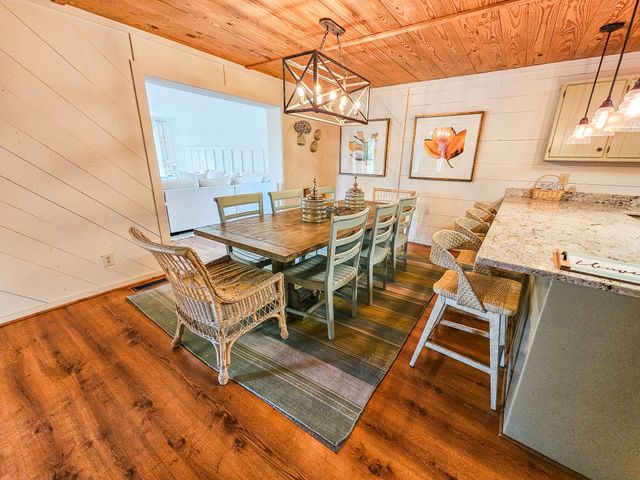 128 Holly Tree Dr, Estill Springs, TN 37330