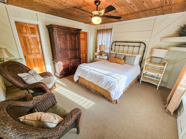 128 Holly Tree Dr, Estill Springs, TN 37330