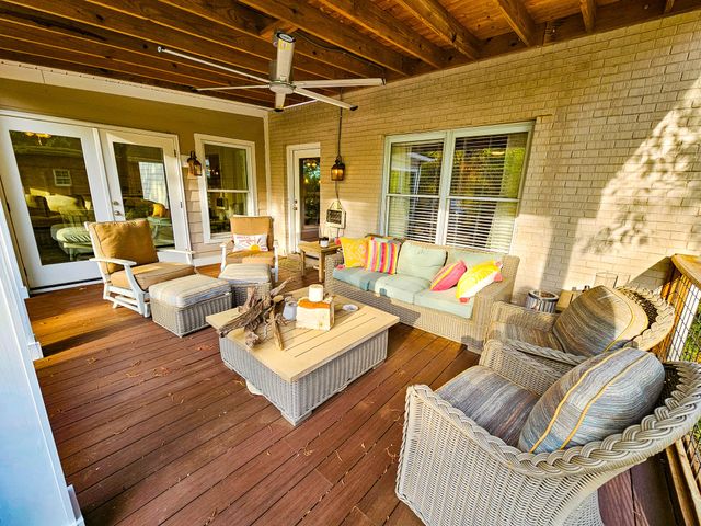 128 Holly Tree Dr, Estill Springs, TN 37330