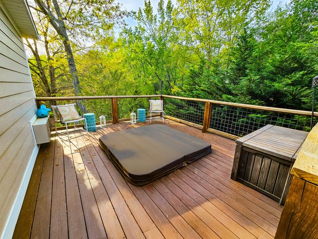 128 Holly Tree Dr, Estill Springs, TN 37330