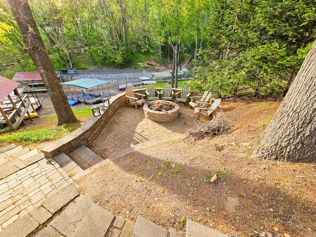 128 Holly Tree Dr, Estill Springs, TN 37330