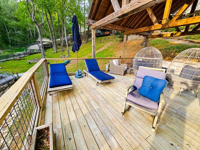 128 Holly Tree Dr, Estill Springs, TN 37330