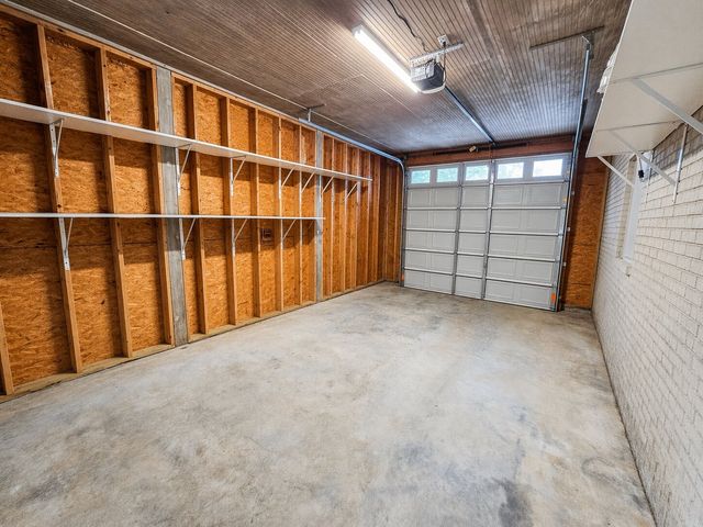 128 Holly Tree Dr, Estill Springs, TN 37330