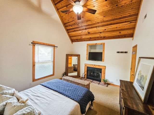 128 Holly Tree Dr, Estill Springs, TN 37330