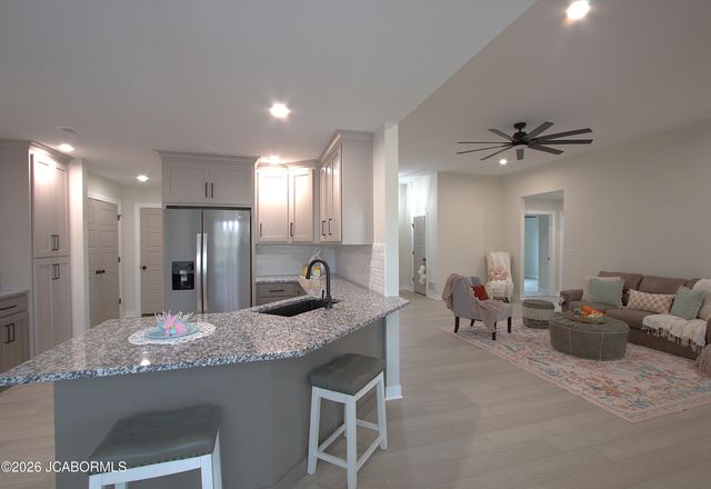 275 ROSEWOOD COURT, Holts Summit, MO 65043