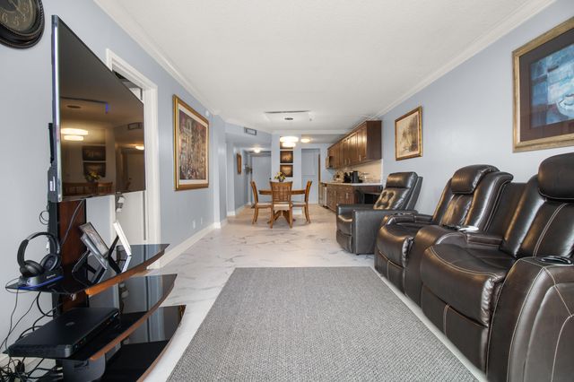 5300 NE 24TH Terrace 422C, Fort Lauderdale, FL 33308