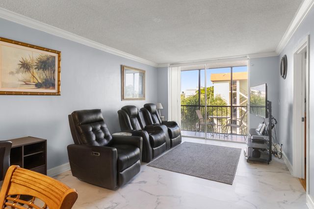 5300 NE 24TH Terrace 422C, Fort Lauderdale, FL 33308