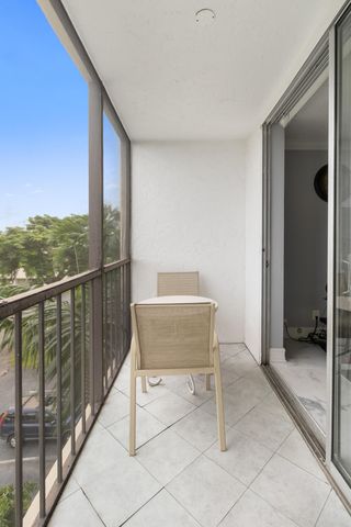 5300 NE 24TH Terrace 422C, Fort Lauderdale, FL 33308