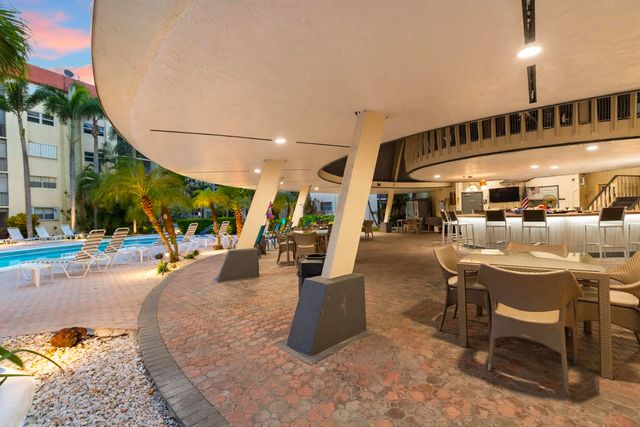 5300 NE 24TH Terrace 422C, Fort Lauderdale, FL 33308