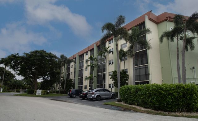 5300 NE 24TH Terrace 422C, Fort Lauderdale, FL 33308