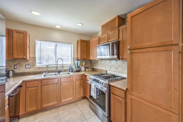 5228 Fire Night Avenue, Las Vegas, NV 89122