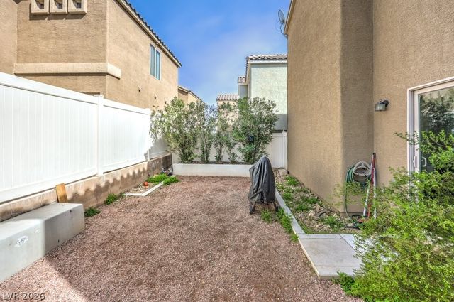 5228 Fire Night Avenue, Las Vegas, NV 89122