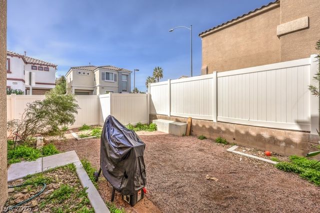 5228 Fire Night Avenue, Las Vegas, NV 89122