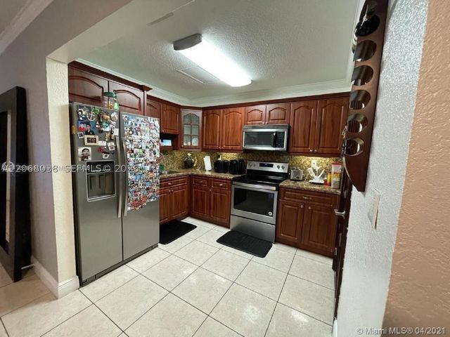 12860 SW 43rd Dr 244-B, Miami, FL 33175