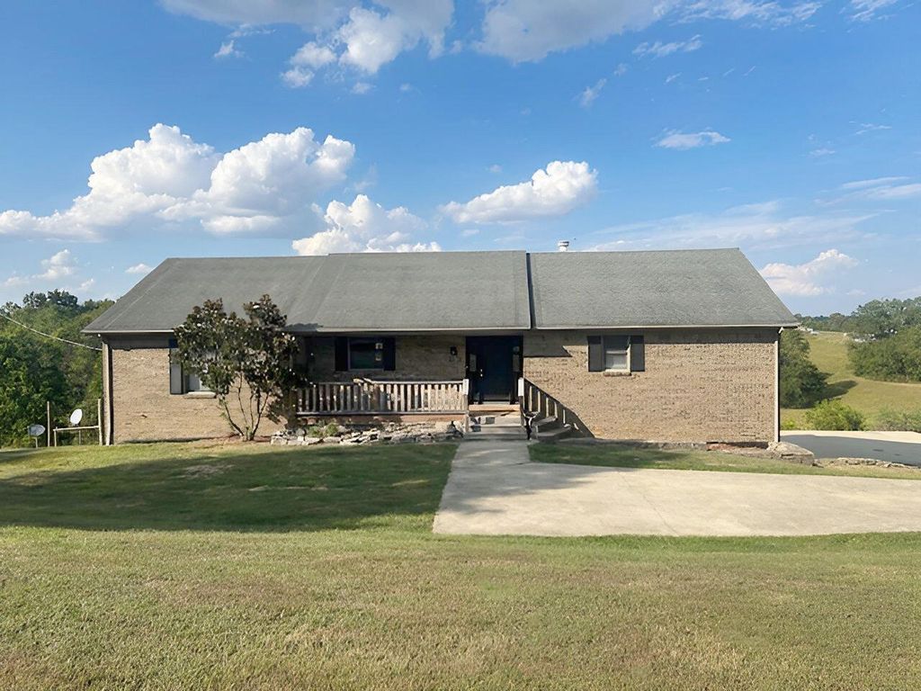 2198 Goshen Road, Winchester, KY 40391