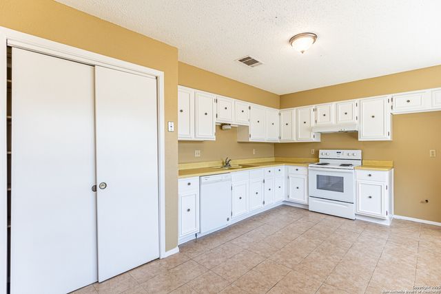 4414 Valleybrook, San Antonio, TX 78238