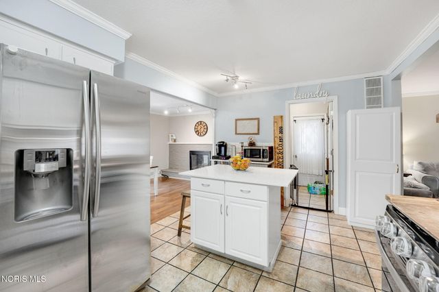 354 Shrewsbury Road, Holland, OH 43528