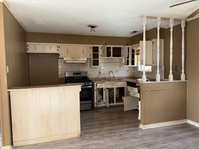 4544 SUGAR CREEK DR, Memphis, TN 38118