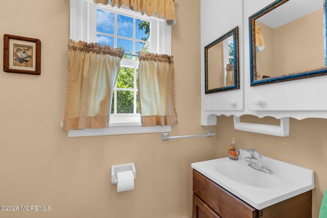 720 Crescent Place, Sea Girt, NJ 08750