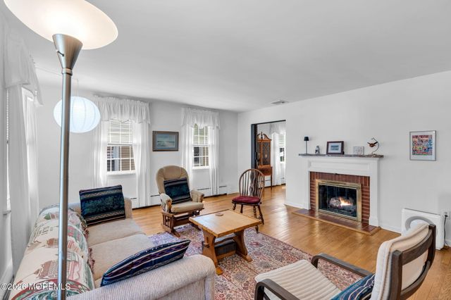 720 Crescent Place, Sea Girt, NJ 08750