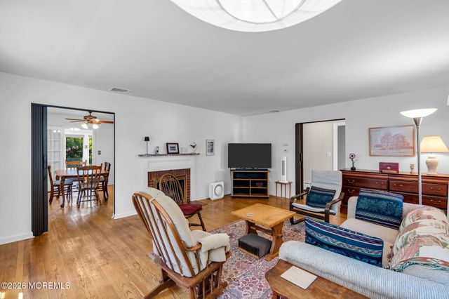 720 Crescent Place, Sea Girt, NJ 08750