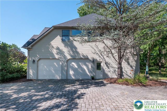 4807 Leeds Court, Upper Saucon Twp, PA 18034