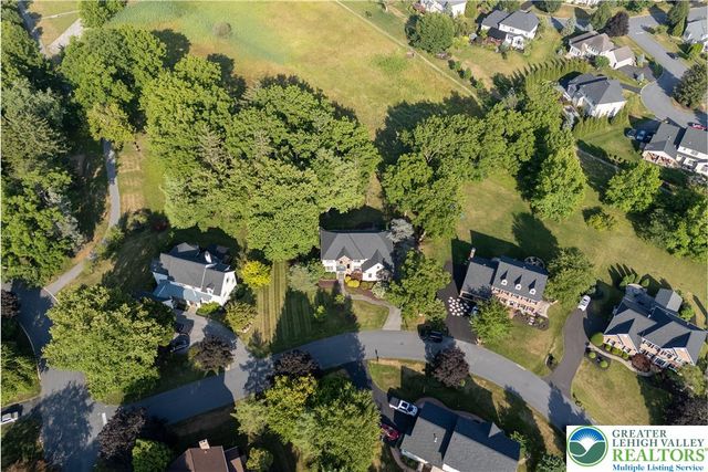 4807 Leeds Court, Upper Saucon Twp, PA 18034