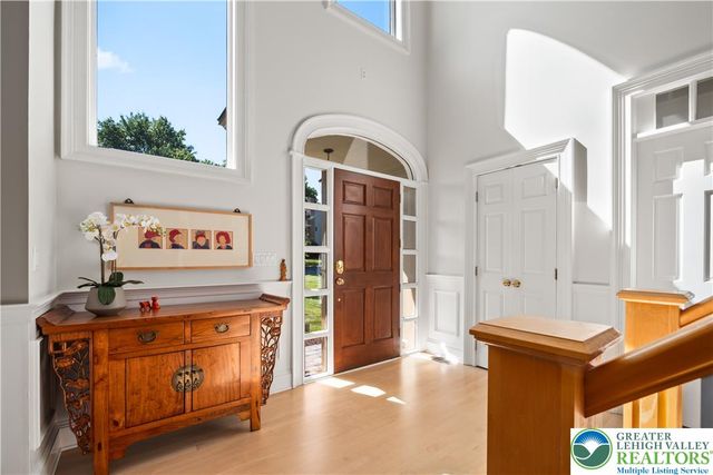 4807 Leeds Court, Upper Saucon Twp, PA 18034