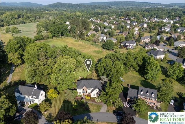 4807 Leeds Court, Upper Saucon Twp, PA 18034