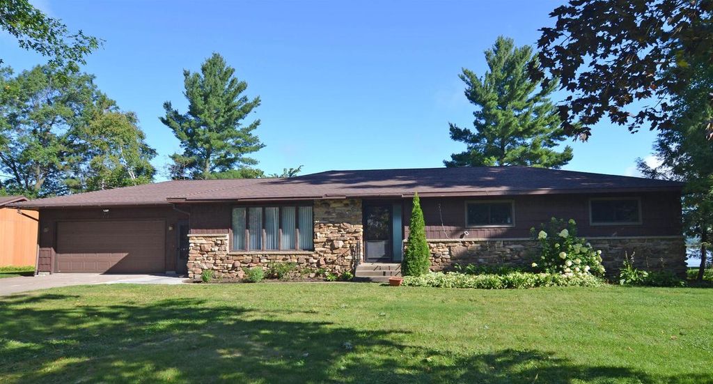 153318 SHORELAND LANE, Wausau, WI 54401
