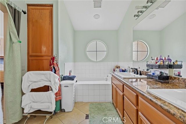 5770 Centerstone Ct, Westminster, CA 92683