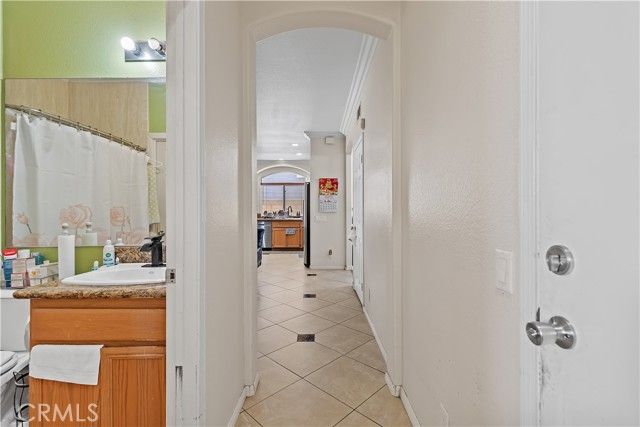 5770 Centerstone Ct, Westminster, CA 92683