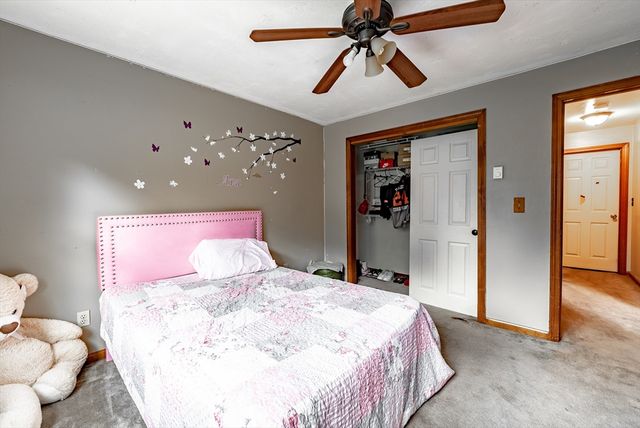 6 Carol Dr 6, Oxford, MA 01540