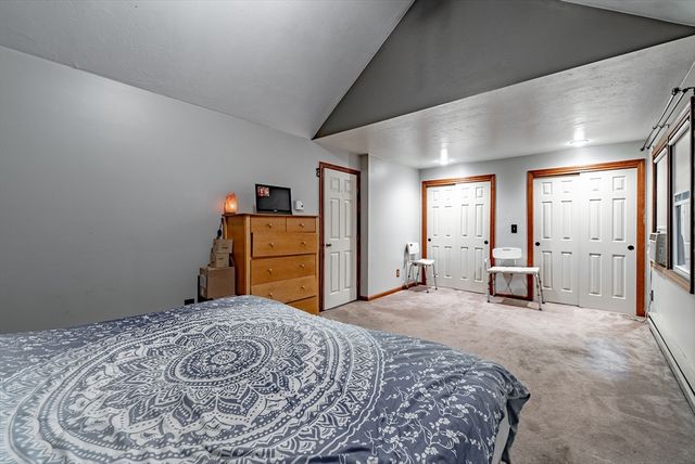 6 Carol Dr 6, Oxford, MA 01540