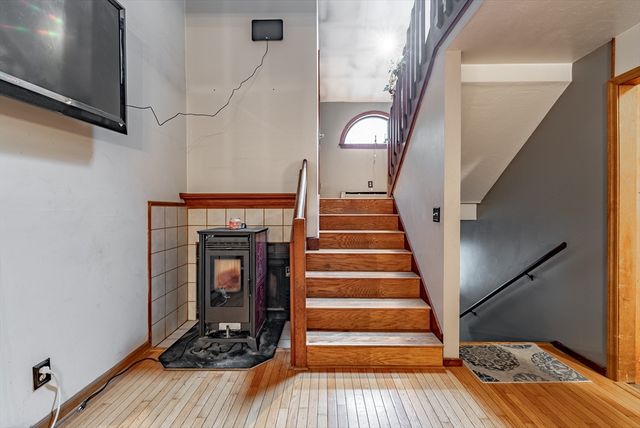 6 Carol Dr 6, Oxford, MA 01540