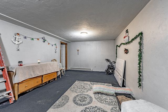 6 Carol Dr 6, Oxford, MA 01540