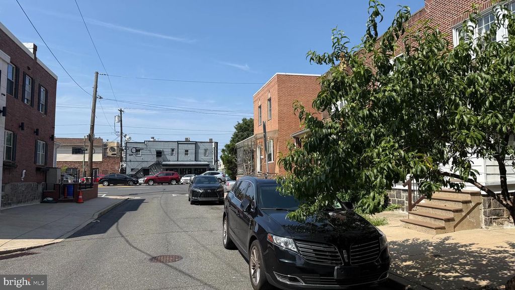 2711 S ALDER ST, PHILADELPHIA, PA 19148 — photo 2