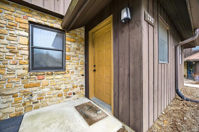 2313 E Winding Brook Court, Bloomington, IN 47401