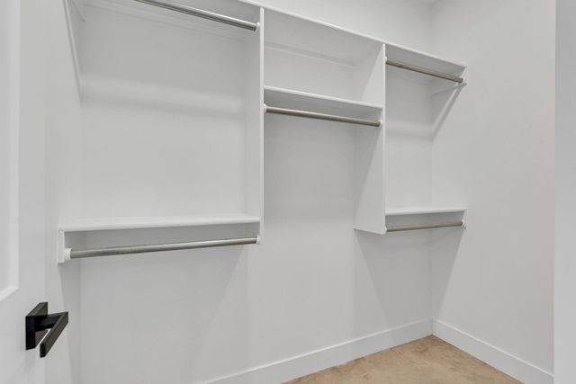 715 S Arbor Valley Way, Valley Center, KS 67147