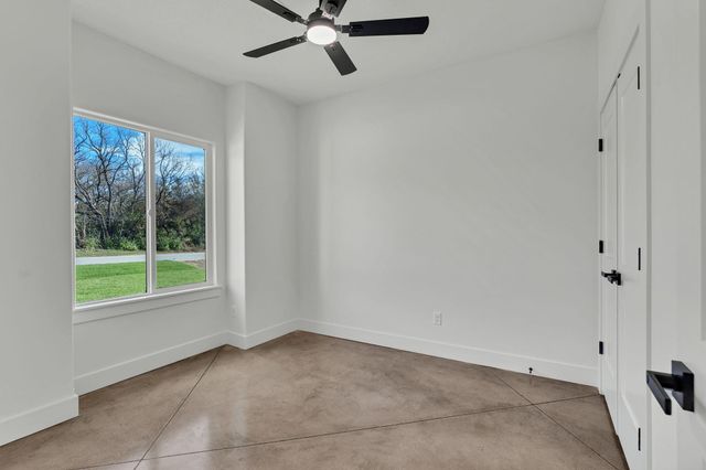 715 S Arbor Valley Way, Valley Center, KS 67147