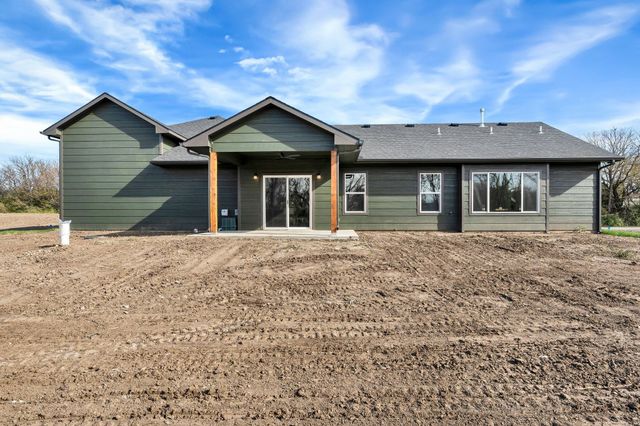715 S Arbor Valley Way, Valley Center, KS 67147