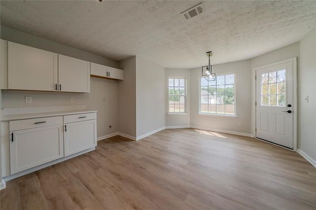 2722 Runway Lake Lane, Snellville, GA 30039