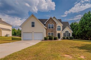 2722 Runway Lake Lane, Snellville, GA 30039