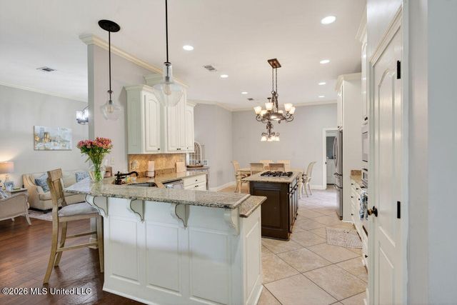 3812 Acadian Village Drive, Ocean Springs, MS 39564