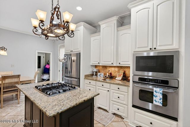 3812 Acadian Village Drive, Ocean Springs, MS 39564