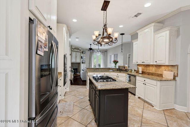 3812 Acadian Village Drive, Ocean Springs, MS 39564