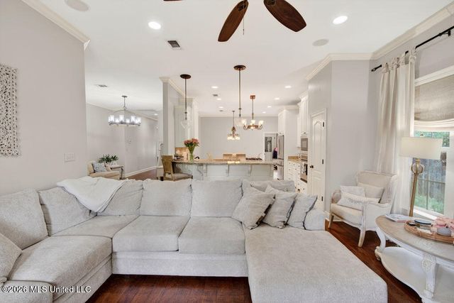 3812 Acadian Village Drive, Ocean Springs, MS 39564