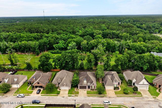 3812 Acadian Village Drive, Ocean Springs, MS 39564