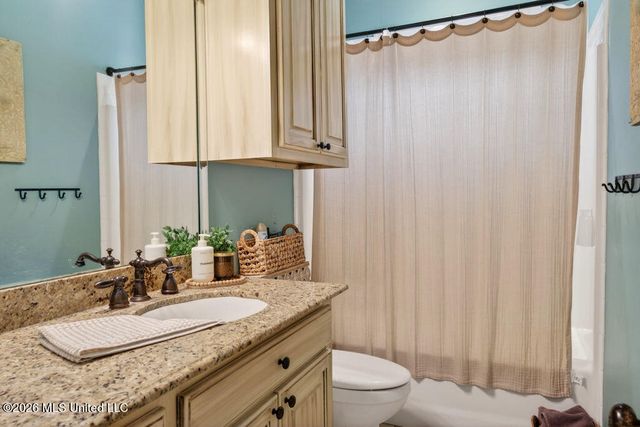 3812 Acadian Village Drive, Ocean Springs, MS 39564